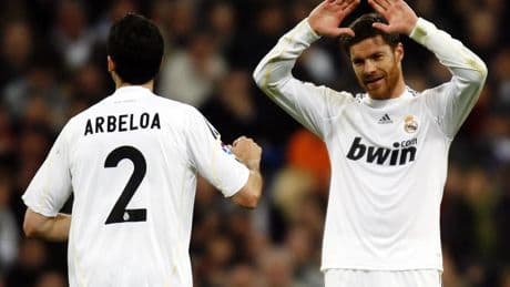 El divertido mensaje con el que Arbeloa le da la bienvenida a Xabi Alonso al Real Madrid
