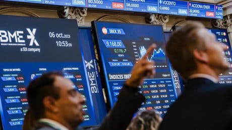 Los bancos del Ibex 35 sufren su peor racha bursátil desde el 'Día de la Liberación' de EEUU y alejan al selectivo de máximos