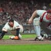 Giants score 2 in 8th inning to beat Phillies 3-1