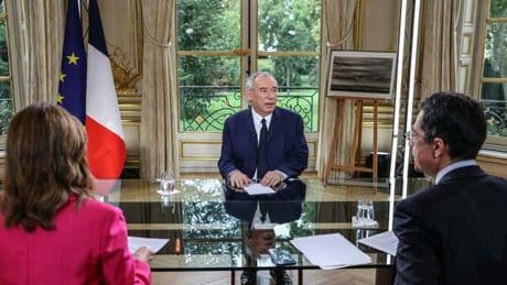 Francia, Bayrou accusa l'Italia di dumping fiscale. Ira di Palazzo Chigi: «Affermazioni totalmente infondate»