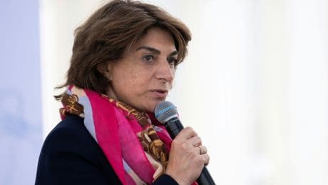 Municipales à Marseille: Martine Vassal officialise sa candidature sous la bannière de la droite et du centre
