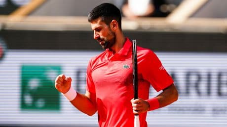 Roland-Garros : Djokovic remporte sa 100e victoire Porte d’Auteuil et défiera Zverev en quarts