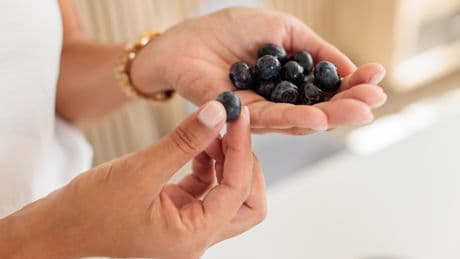 Täglich Blaubeeren essen: Superfood mit überraschenden Nebenwirkungen