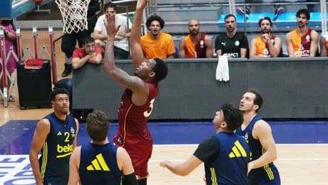 Potada derbinin kazananı Galatasaray!