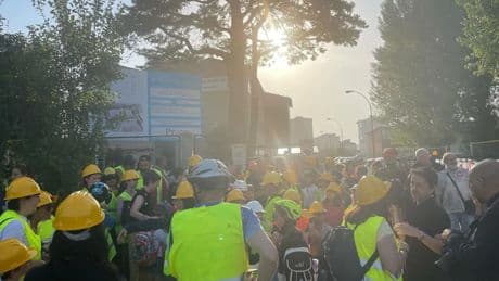 Protesta en un colegio de Vigo por el mal estado del techo: &quot;Hasta que se caiga no lo van a arreglar&quot;