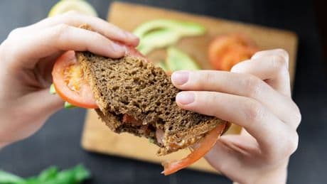 Rückruf bei Rewe: KoRo ruft Brotaufstriche wegen Schimmelpilzgift zurück