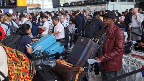 Chaos op Britse luchthavens door storing