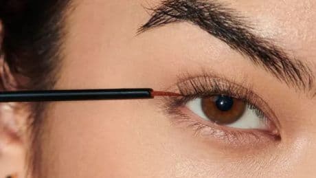 Beauty buffs credit 'miracle worker' serum for getting 'longer' lashes in 'a few weeks'
