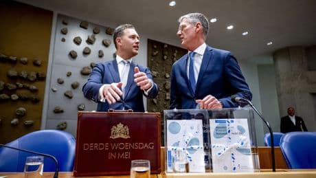 Ict-chaos, naamsverwisseling in strafzaken en slechte beveiliging defensie: Rekenkamer waarschuwt voor ernstige tekortkomingen bij drie ministeries