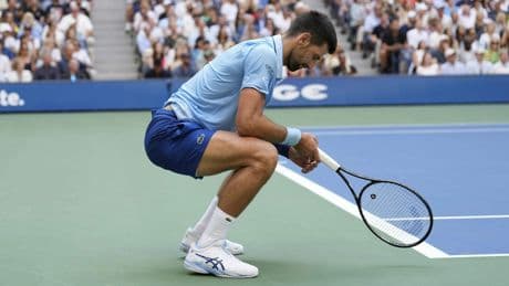Novak Djokovic buigt in halve finale US Open voor Carlos Alcaraz en moet droom weer uitstellen