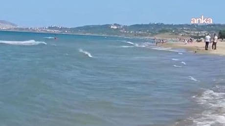 Sinop'ta boğulma tehlikesi geçiren iki gençten biri hayatını kaybetti