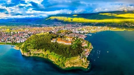 Türkler akın akın gidiyor, yaşamın tadı orada çıkıyor! 2. Türkiye olma yolunda aday