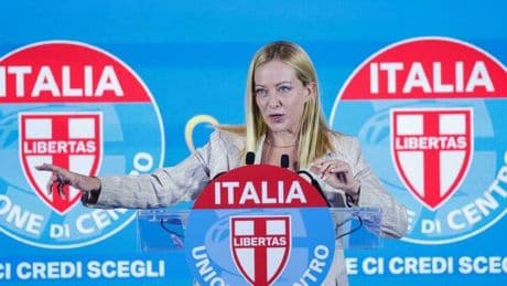 Meloni: «Kirk, noi accusati di odio da chi festeggia gli omicidi. Clima insostenibile». Il dossier FdI sulle "aggressioni" ricevute