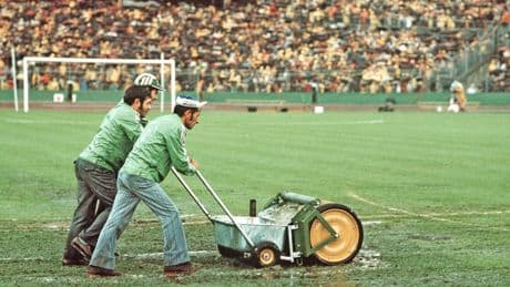 100 Jahre Sportgeschichte: Im Wald, da steht ein Stadion