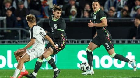 St. Paulis Profi am anderen Ende der Welt - Metcalfe gewinnt historische Soldaten-Trophäe