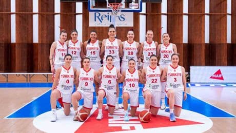 'Potanın Perileri' hazırlık maçında Fransa'ya mağlup oldu