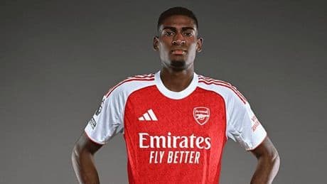 Arsenal'den savunmaya takviye!