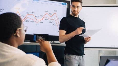 Generationenkonflikte am Arbeitsplatz: Sind Berufseinsteiger wirklich zu sensibel?