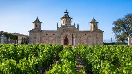 Airline launches new route from Edinburgh to historic French city