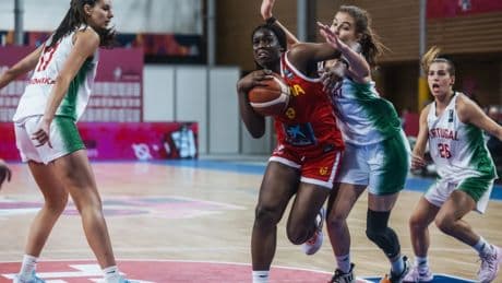 España luchará por las medallas tras derrotar a una buena Portugal