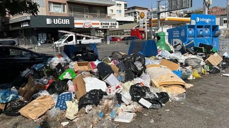 İzmir Buca çöplüğe döndü! Vatandaşlardan CHP'ye sert tepki: Belediyeye yazıklar olsun, fareler basacak kusacağım!