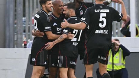 Beşiktaş - St. Patrick's maçı HT Spor'da!