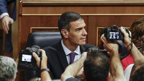 Sánchez recupera los bulos más famosos de la izquierda contra el PP: &quot;M. Rajoy&quot; y los &quot;martillazos&quot; a los discos duros