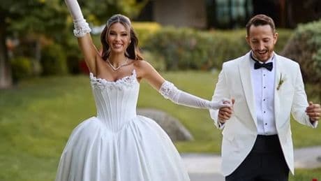 Lale Onuk ve Berkan Karabulut çifti balayı için Amerika'ya uçtu