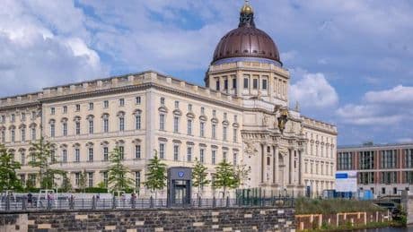 Stadtentwicklung: Bau der Freitreppe am Humboldt Forum soll bald starten