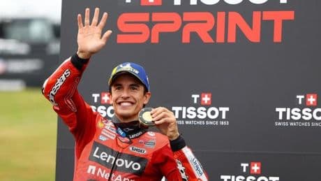 Marc Márquez gana el sprint de Alemania en modo caníbal