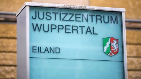 Zu 10 Jahren Haft verurteilt - Richter zu langsam! Dealer aus Knast freigelassen