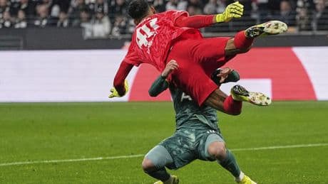 Eintracht Frankfurt: Torwart Santos schwer verletzt – auch Götze fällt aus