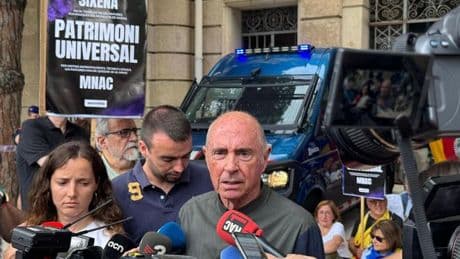 Lluís Llach ve "expolio" y "catalanofobia" en el traslado de las pinturas de Sijena del MNAC