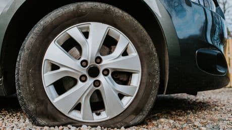 Achtung, Unfallgefahr! So schützen Sie Ihre Autoreifen bei Hitze