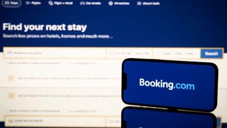 Booking.com visé par une action collective d’hôteliers européens pour clauses abusives