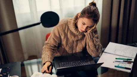 Burnout verhindern: Woran Sie erkennen, dass Sie zu viel Stress haben – und was dann hilft