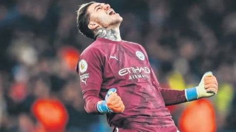 Ederson yaklaşıyor!