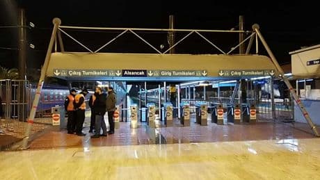 İZBAN'da sigara içen yolcuyu uyaran güvenlik görevlisi darbedilerek öldürüldü