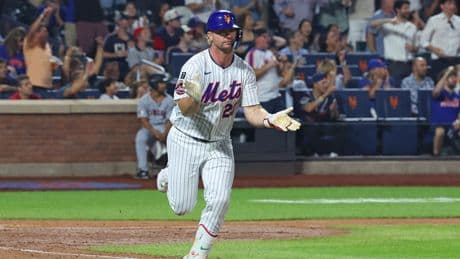 Pete Alonso’s three-run blast puts him within one homer of tying Mets’ record