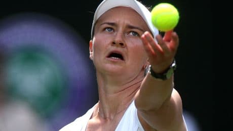Wimbledon 2025 live: Reigning champion Krejcikova wilting in searing heat, Evans in all-British battle