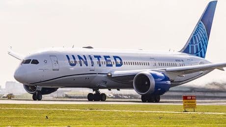 United Airlines pilot cancels flight on runway over passenger's selfish act in toilet