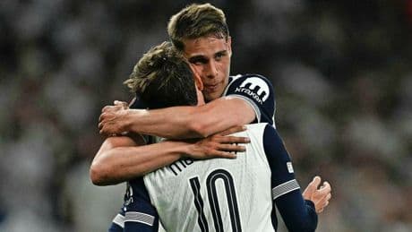 LIVE Europa League: Micky van de Ven met Tottenham in Noorwegen, United verdedigt ruime voorsprong