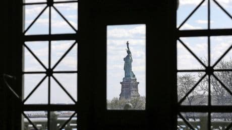 Amerikas Scheindemokratie: Woher kommt die Gleichgültigkeit in Trumps USA?