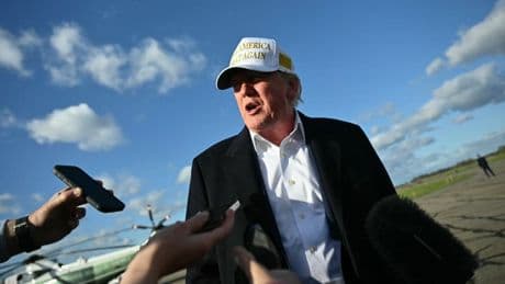 États-Unis: 100 jours après son retour au pouvoir, Trump se vante de "diriger le pays et le monde"