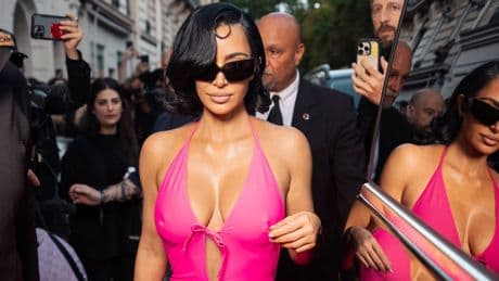 Kim Kardashian verkauft jetzt Gesichtsformer: Lächerlich und gefährlich