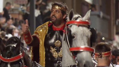 Miras se sube a una cuadriga por segundo año para encarnar al emperador Teodosio I El Grande: "Siempre Lorca"