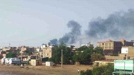 Port Sudan'da hava üssüne İHA saldırısı! Uçak seferleri askıya alındı