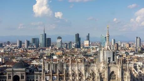 Gara a 14 per costruile 10mila case