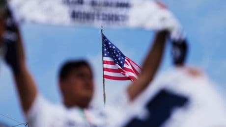 « Il suffit d’avoir l’apparence d’un Latino pour avoir des problèmes » : en marge de la Coupe du monde des clubs, la crainte des raids de la police de l’immigration