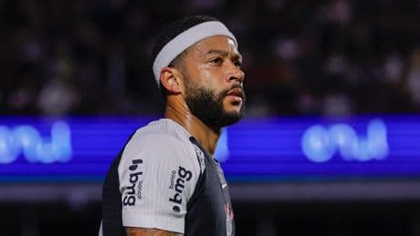 Memphis Depay onder vuur bij supporters Corinthians: ’Je bent onze idool niet’